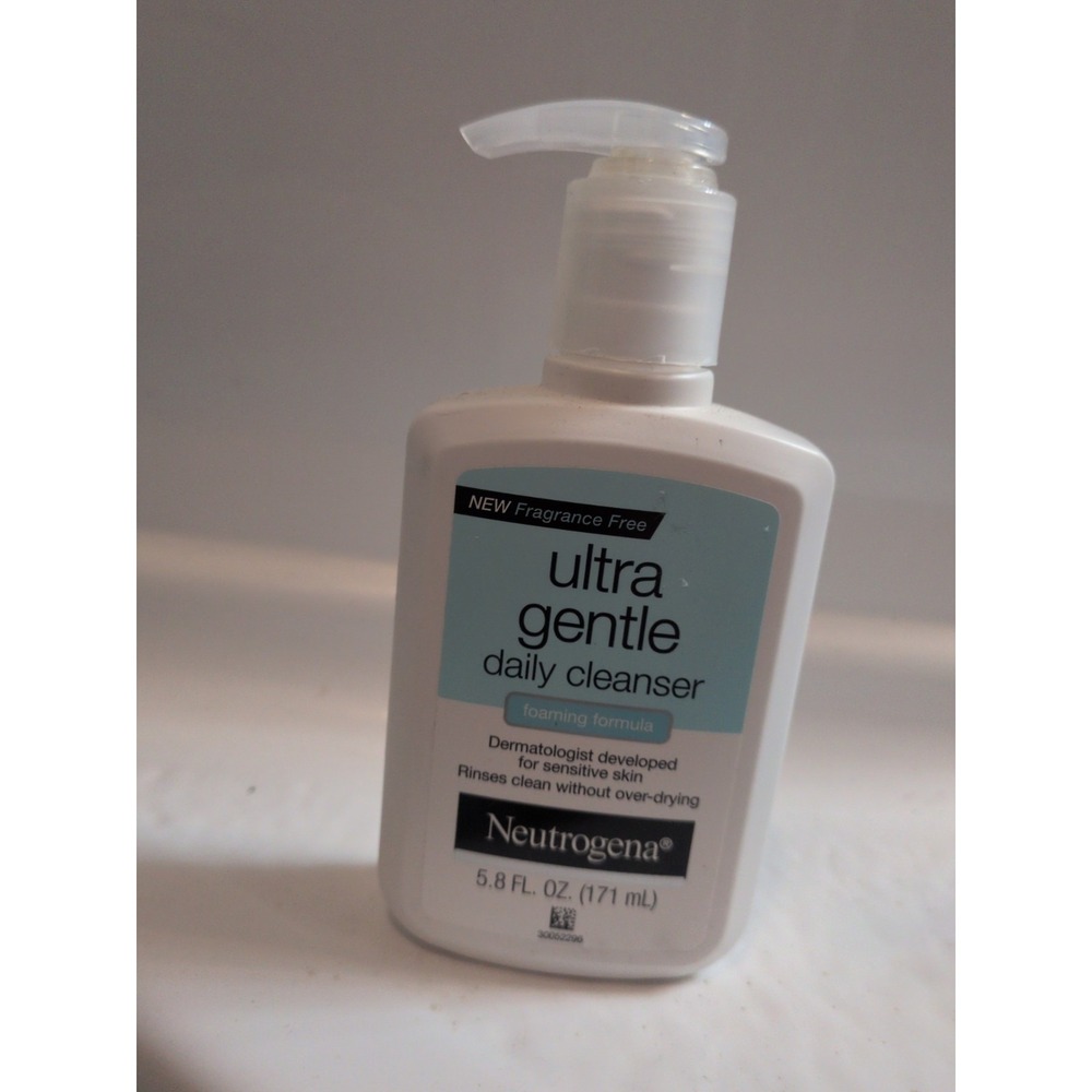 Neutrogena Ultra Gentle Daily Cleanser, Foaming Formula, Hypoallergenic, 5.8 oz.
